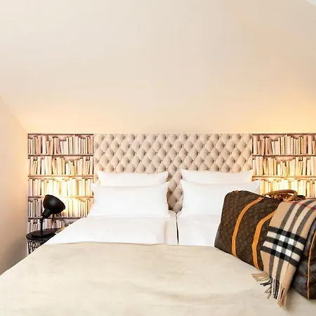Zur Alten Bruecke Hotel 3*