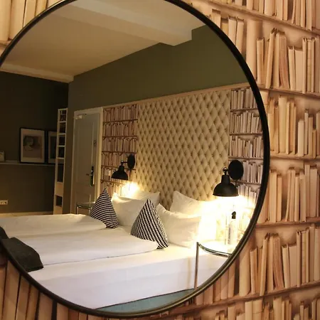 Zur Alten Brucke Hotel