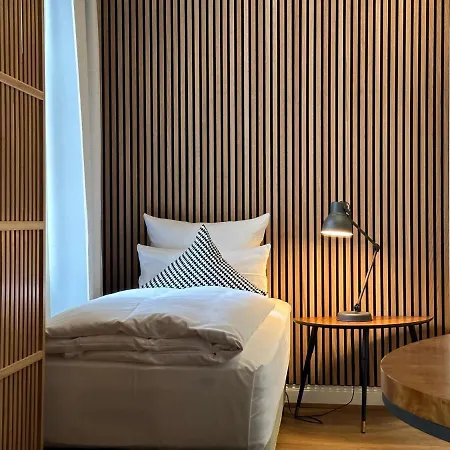 Zur Alten Brucke Hotel