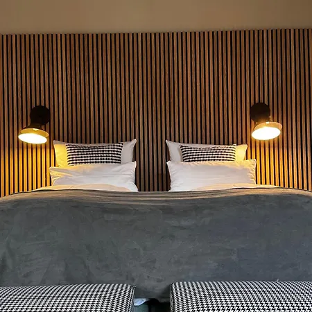 Zur Alten Brucke Hotel