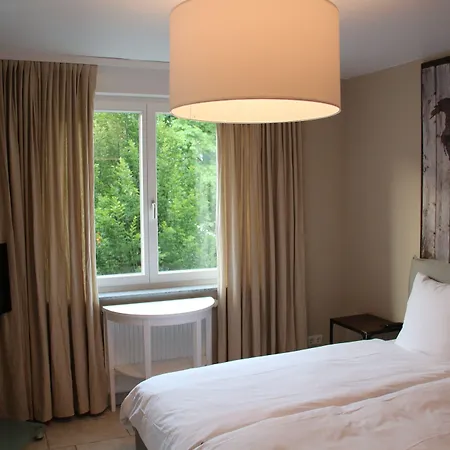 Zur Alten Bruecke 3*