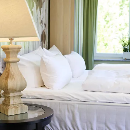 Zur Alten Bruecke 3*