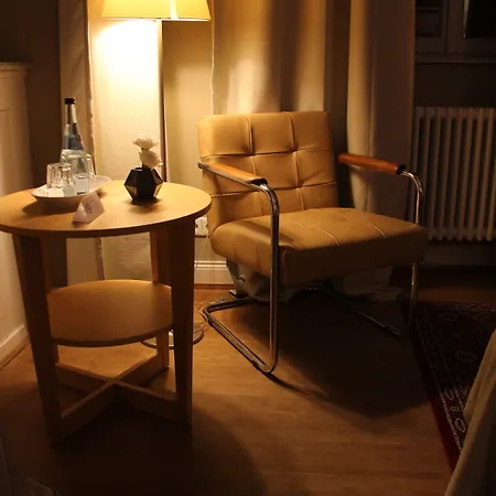 Zur Alten Bruecke Hotel 3*