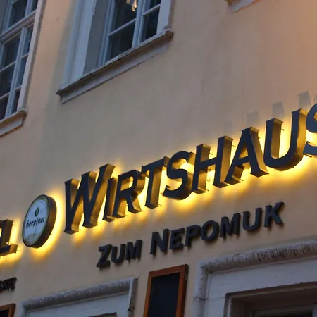 Zur Alten Bruecke Hotel