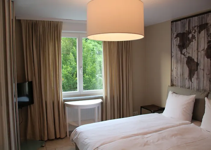 Zur Alten Bruecke 3*