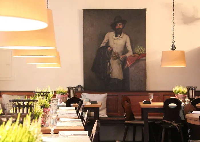 주르 알텐 부르케 3*